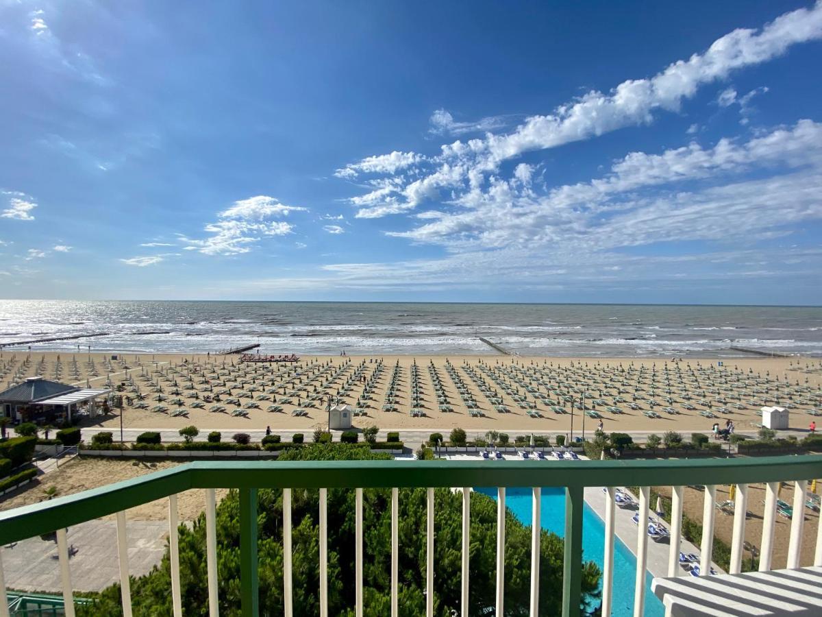 Hotel Florida Lido di Jesolo Exterior foto
