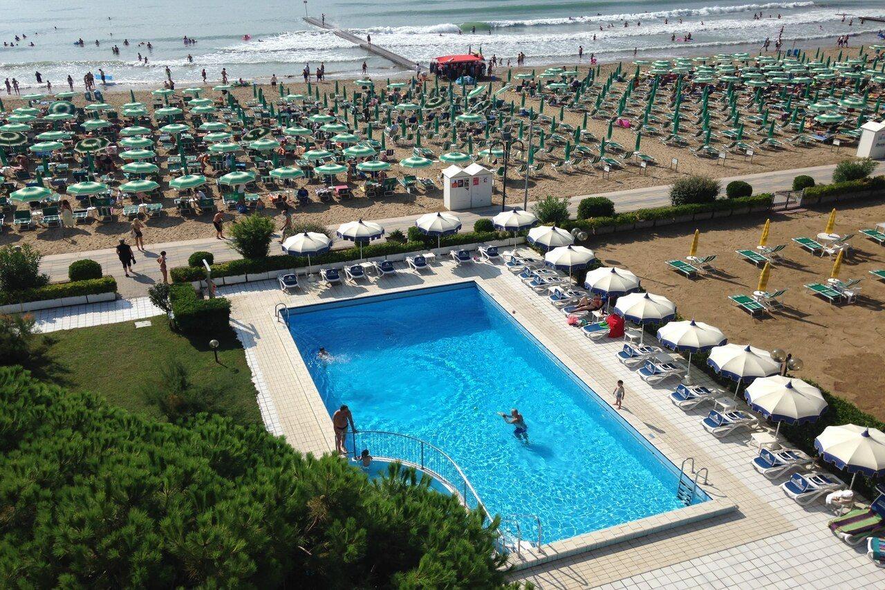 Hotel Florida Lido di Jesolo Exterior foto