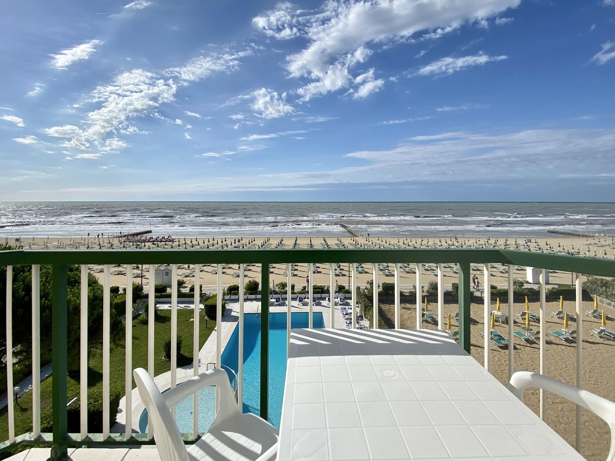 Hotel Florida Lido di Jesolo Exterior foto